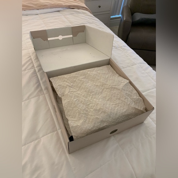 Marc Fisher Black Ankle Boots NEW IN BOX! 9 1/2, never worn, 4 inch heel. - Picture 14 of 15